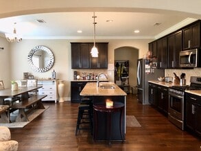 5001 Laughing Brook Ln in Franklin, TN - Building Photo - Building Photo
