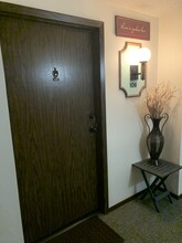 4460 S Poplar St, Unit Pine Tree Condo Unit #106 in Casper, WY - Foto de edificio - Building Photo