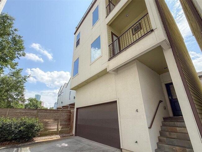 property at 1005 Bingham St