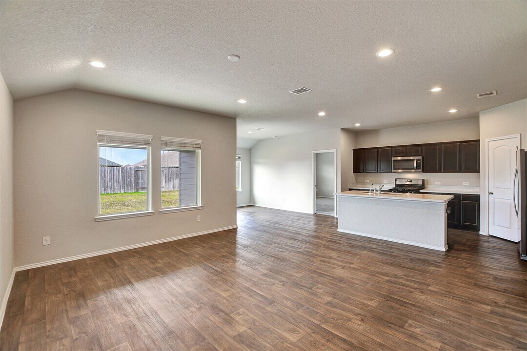 5123 Cortland Pne Trl in Katy, TX - Foto de edificio