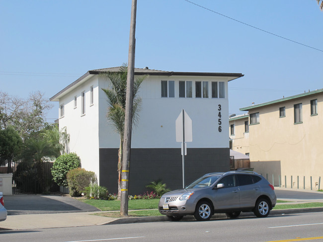 3456 Redondo Beach Blvd in Torrance, CA - Building Photo - Building Photo