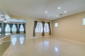 5893 Quintillion Ave in Las Vegas, NV - Building Photo - Building Photo