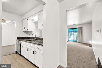 1801 Cambridge Ave in Wyomissing, PA - Building Photo - Building Photo