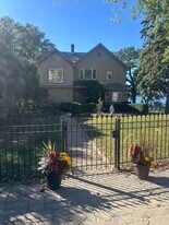 21 Lakeview Pl in Lake Zurich, IL - Building Photo