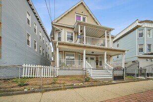 1119 Stratford Ave in Bridgeport, CT - Building Photo