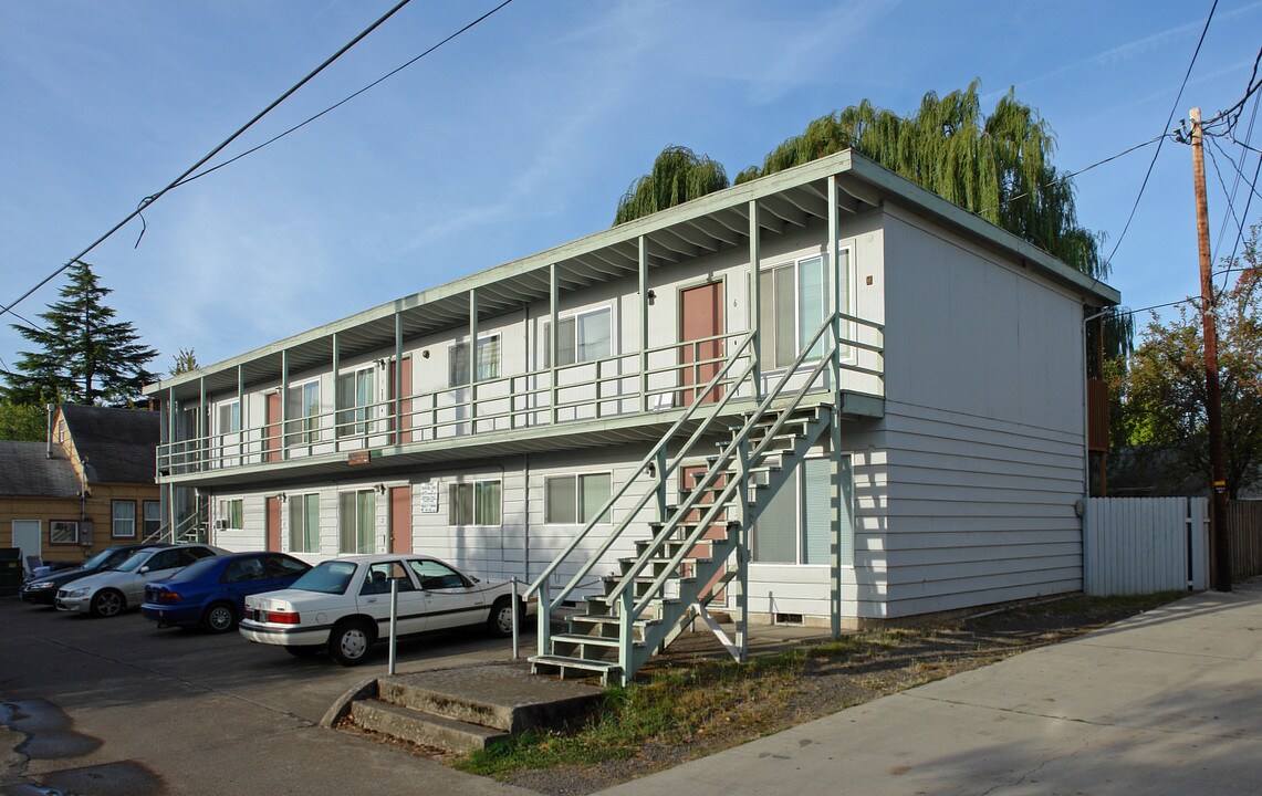 1774 Patterson Aly in Eugene, OR - Building Photo