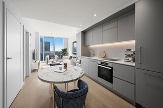 1205 Pl. Phillips in Montréal, QC - Building Photo - Building Photo