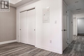 213 Jarvis St in Toronto, ON - Building Photo - Building Photo