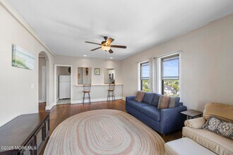 400 Deal Lake Dr in Asbury Park, NJ - Building Photo - Building Photo