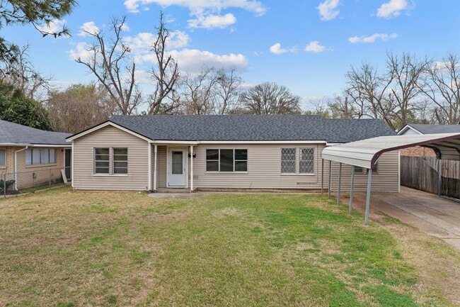 property at 1117 Patricia Dr