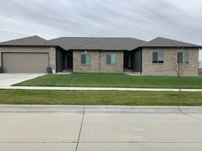 3703 Broadbear Rd in Lincoln, NE - Building Photo - Building Photo