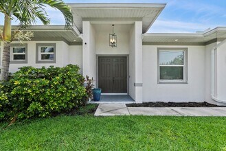 26724 Morton Ave in Bonita Springs, FL - Building Photo - Building Photo
