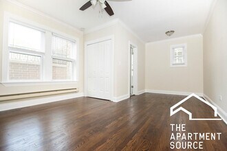 2129 N Dayton St, Unit 107 in Chicago, IL - Building Photo - Building Photo