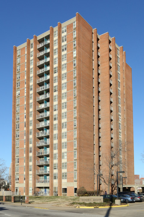 Dosker Manor in Louisville, KY - Building Photo