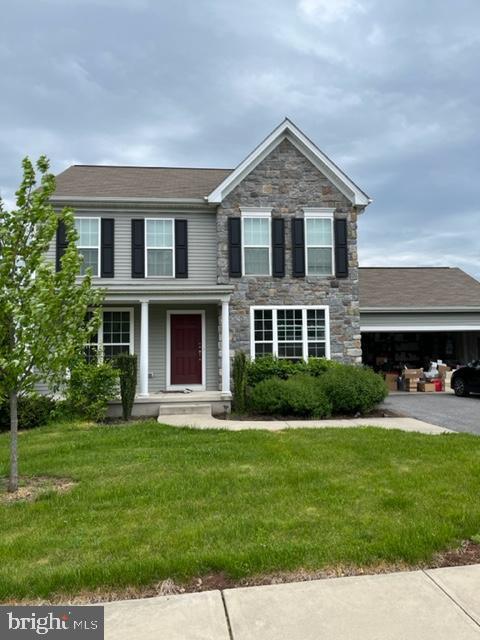 property at 35 Crabapple Dr