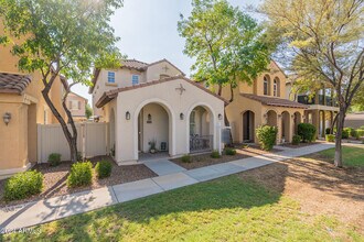 3884 S Posse Trail in Gilbert, AZ - Foto de edificio - Building Photo