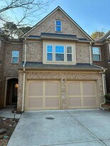 1530 Winshire Cove in Alpharetta, GA - Building Photo