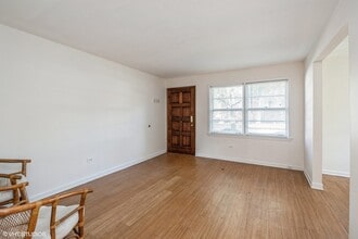 541 Barnsdale Rd in La Grange Park, IL - Building Photo - Building Photo
