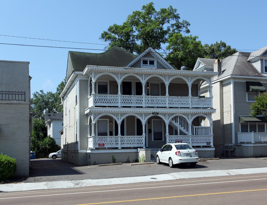 Madison Apartments in Memphis, TN - Building Photo