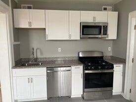 1223 Loraine St, Unit 3