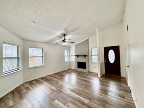 104 Forest Creek Dr in Lufkin, TX - Building Photo - Building Photo