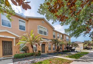 216 Deepcove Rd in Winter Garden, FL - Building Photo - Building Photo