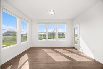 2412 Tailshot Rd in Naperville, IL - Building Photo - Building Photo