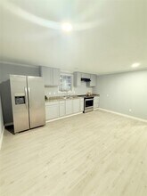 12090 Canal St in Willis, TX - Building Photo - Building Photo