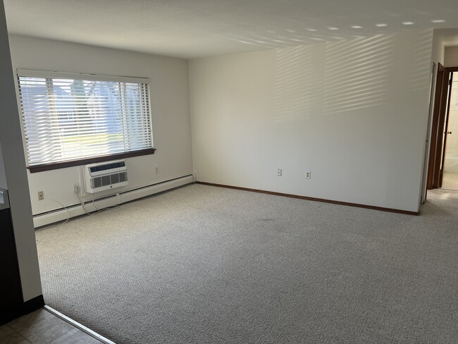 181 Oakwood Ave, Unit A1 in West Hartford, CT - Building Photo - Building Photo