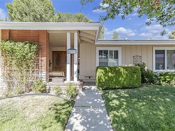 26333 Green Terrace Dr in Santa Clarita, CA - Building Photo - Building Photo