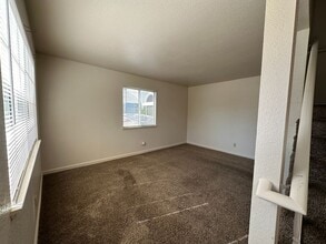 1805 Chesapeake Ave in Modesto, CA - Building Photo - Building Photo