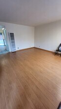 16418 Halldale Ave, Unit 2 in Gardena, CA - Building Photo - Building Photo