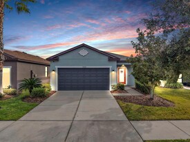 5926 Sweet Birch Dr in Riverview, FL - Building Photo