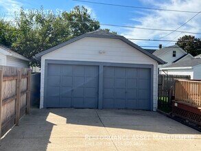 1217 Augusta St in Racine, WI - Building Photo - Building Photo