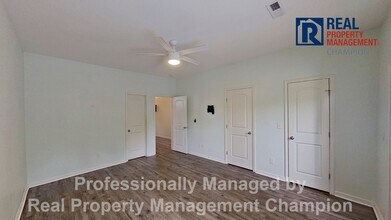 709 Elton Ave in Carolina Beach, NC - Building Photo - Building Photo