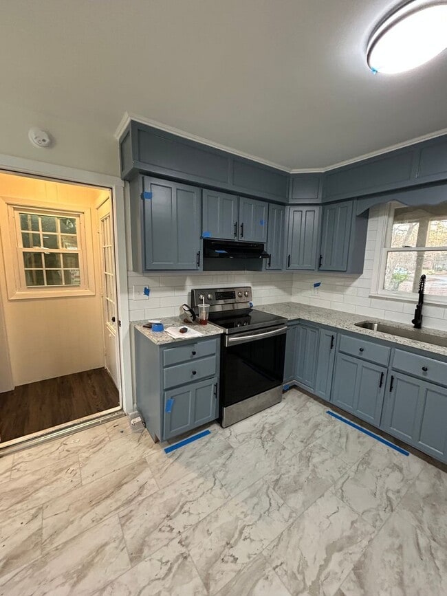 property at 3700 Cairnbrook Ct