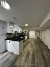 17 Meekings Dr in Ajax, ON - Building Photo - Building Photo