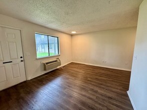 1701 S West End St in Springdale, AR - Building Photo - Building Photo