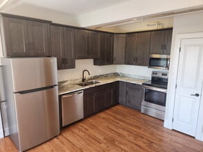 702 20th St in Des Moines, IA - Building Photo - Building Photo