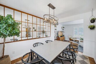 6892 S Spotswood St in Littleton, CO - Building Photo - Building Photo