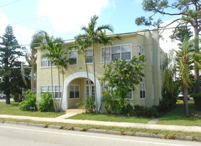 215 S Seacrest Blvd Apartments