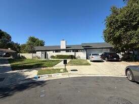 20076 Hiawatha St in Chatsworth, CA - Building Photo