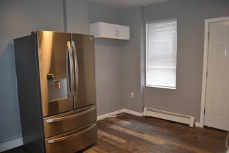 255 Walnut St in Waterbury, CT - Foto de edificio - Building Photo