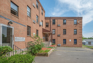 20-30 Peck St in New Britain, CT - Building Photo - Building Photo