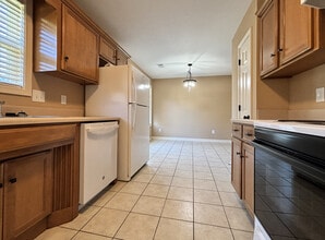 546 Carter Ln in Smyrna, TN - Foto de edificio - Building Photo