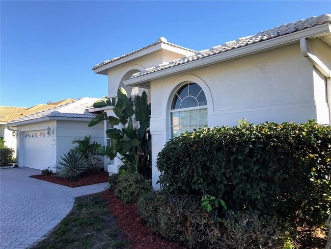 3706 72nd Terrace E in Sarasota, FL - Building Photo - Building Photo