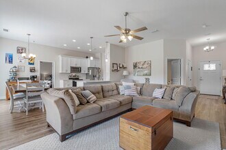 3212 Arthur Blvd in Crestview, FL - Building Photo - Building Photo