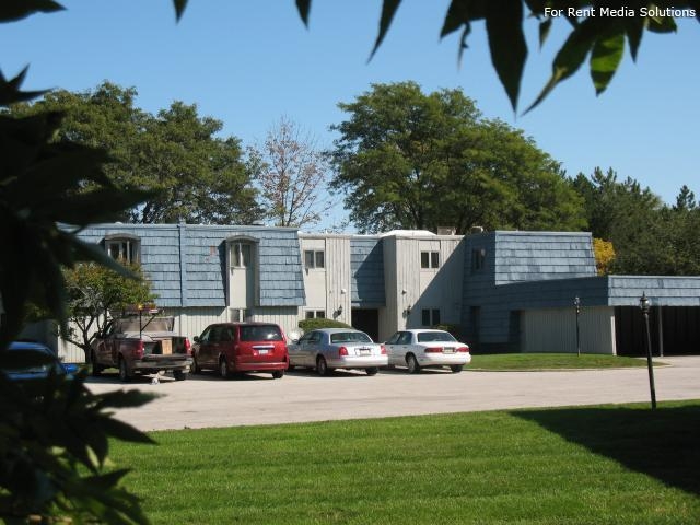 Cedar Ridge Apartments in Toledo, OH - Foto de edificio - Building Photo