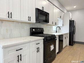 134 Hubinger St in New Haven, CT - Building Photo - Building Photo