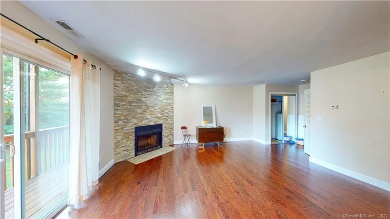 14 Ingall St in Stamford, CT - Building Photo